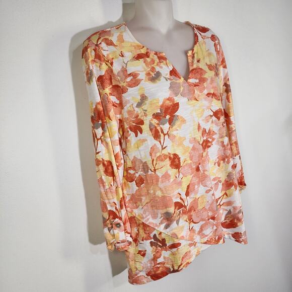 Chicos Top Tee Womens Sz 0 Small Spectrum Floral Tulip Hem Notch Neck 3/4 Sleeve - Picture 4 of 10
